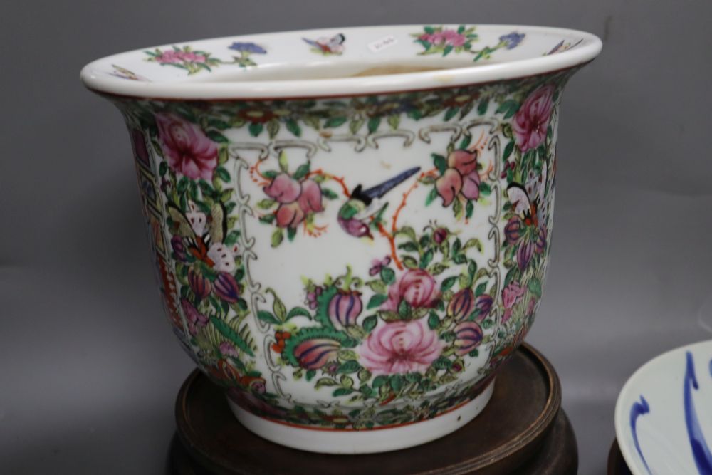 A Chinese famille rose jardiniere wood stand, and various 19th / 20th century Chinese and Japanese porcelain items, tallest 16cm